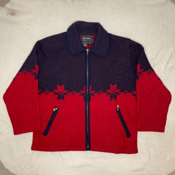 Bernardo Essentials Sweaters - Vintage Bernardo Essentials Wool Snowflake Full Zip Cardigan: Size Extra Large